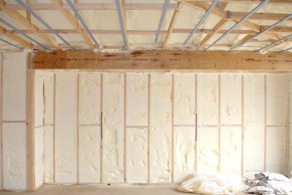 Wall Spray Foam Insulation Service